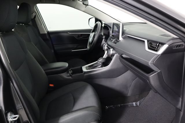 Used 2024 Toyota RAV4 LE FWD image 18