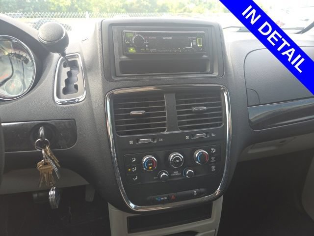 Used 2014 Dodge Grand Caravan SE w/ Quick Order Package 29E SE FWD image 8