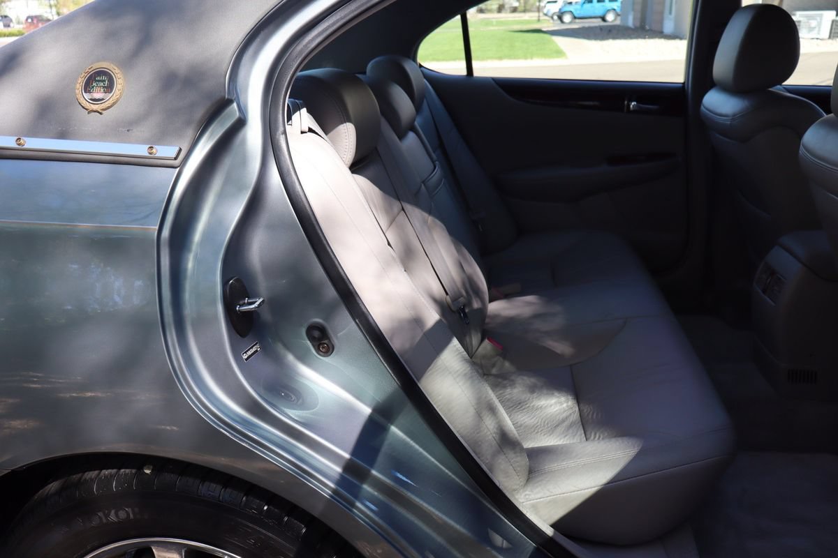 Used 2004 Lexus ES 330 w/ Premium Pkg FWD image 21
