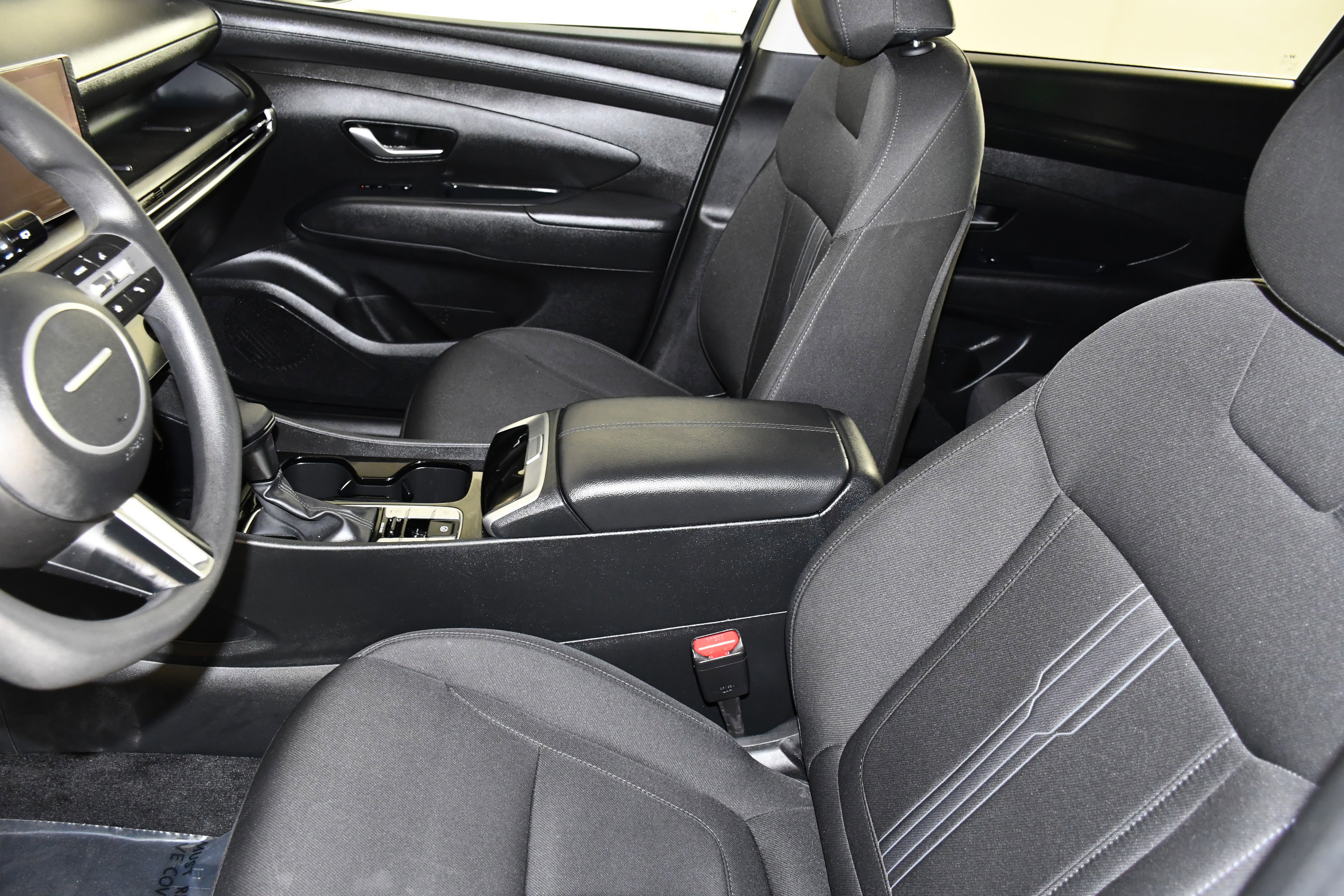 Used 2025 Hyundai Tucson SEL AWD/4WD image 37