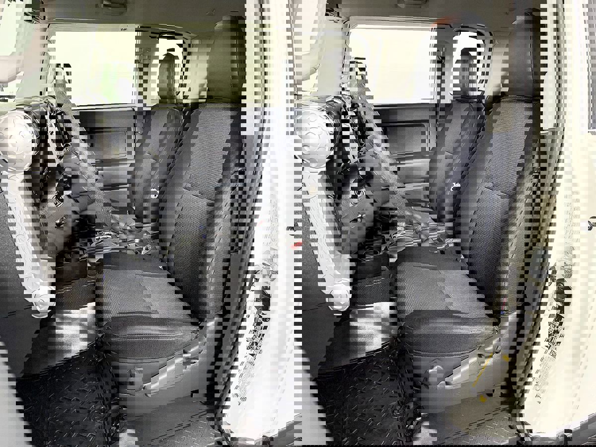 Used 2013 Toyota FJ Cruiser 4WD image 31