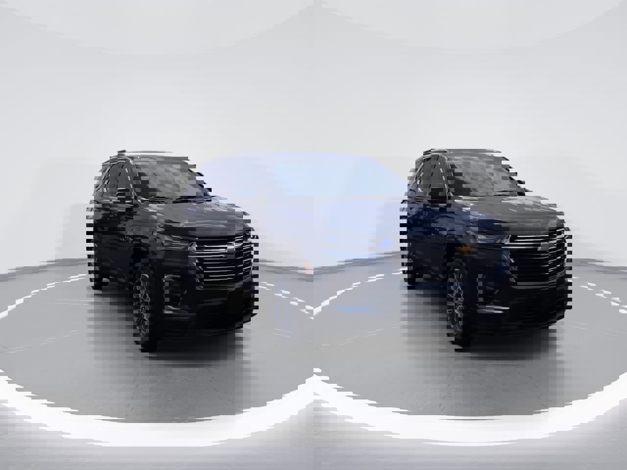 Used 2023 Chevrolet Traverse LT image 9