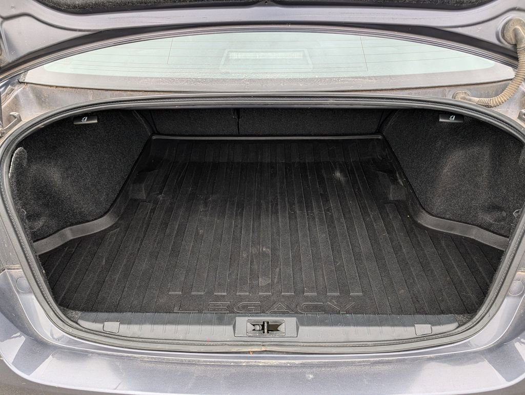 Used 2017 Subaru Legacy 2.5i Premium image 18