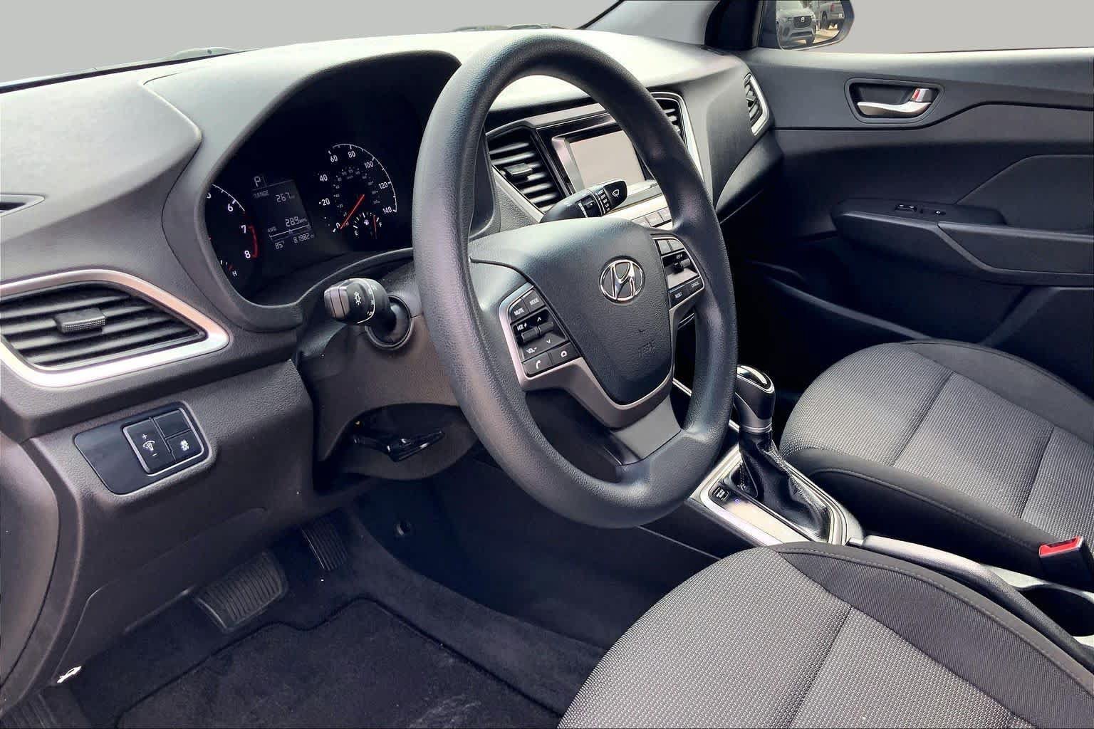 Used 2022 Hyundai Accent SE FWD image 18