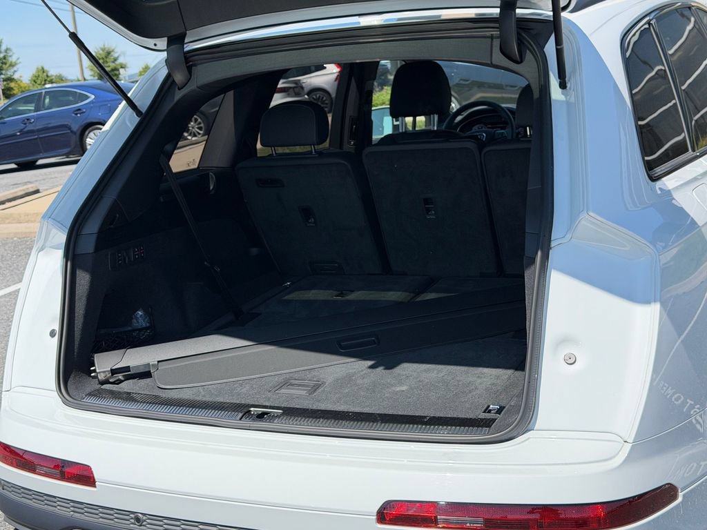 New 2026 Audi Q7 3.0T Premium Plus AWD/4WD image 13