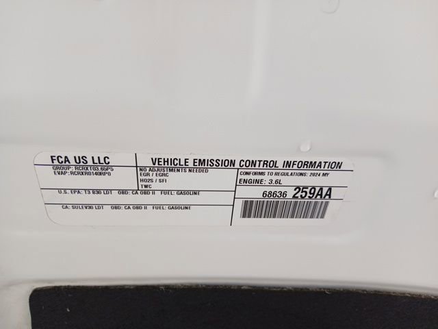 Used 2024 Chrysler Pacifica Touring-L image 49