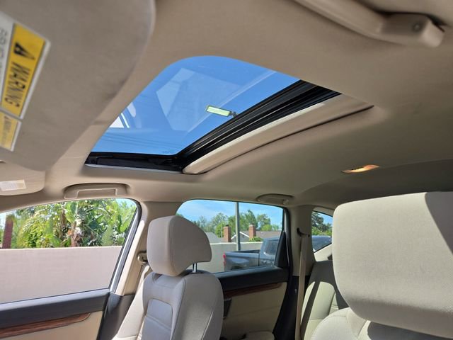 Used 2017 Honda CR-V EX image 4