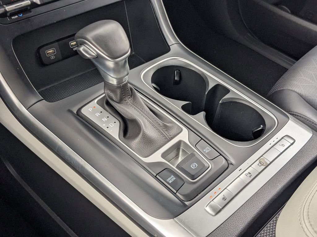 Used 2024 Kia Carnival LX image 30