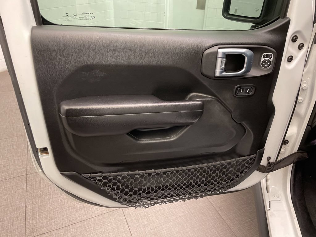Certified 2021 Jeep Gladiator Sport AWD/4WD image 20