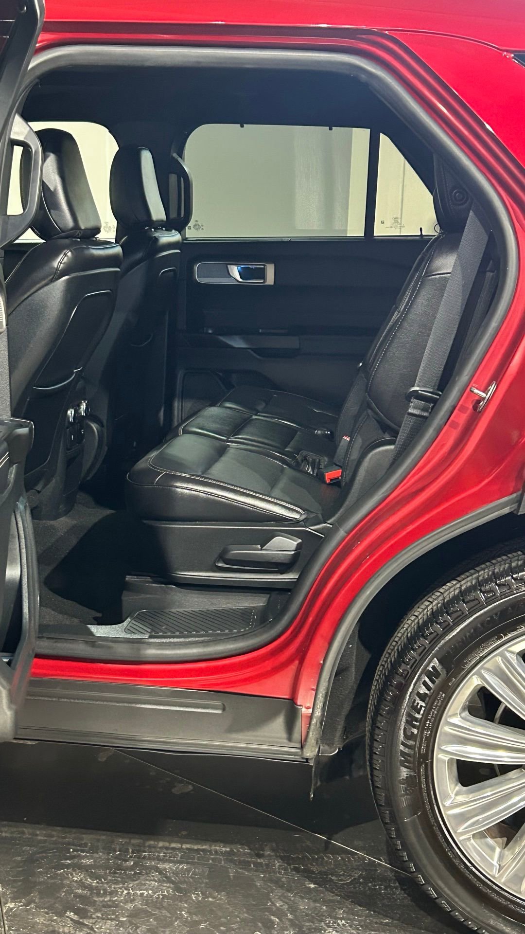 Used 2020 Ford Explorer Limited AWD/4WD image 55