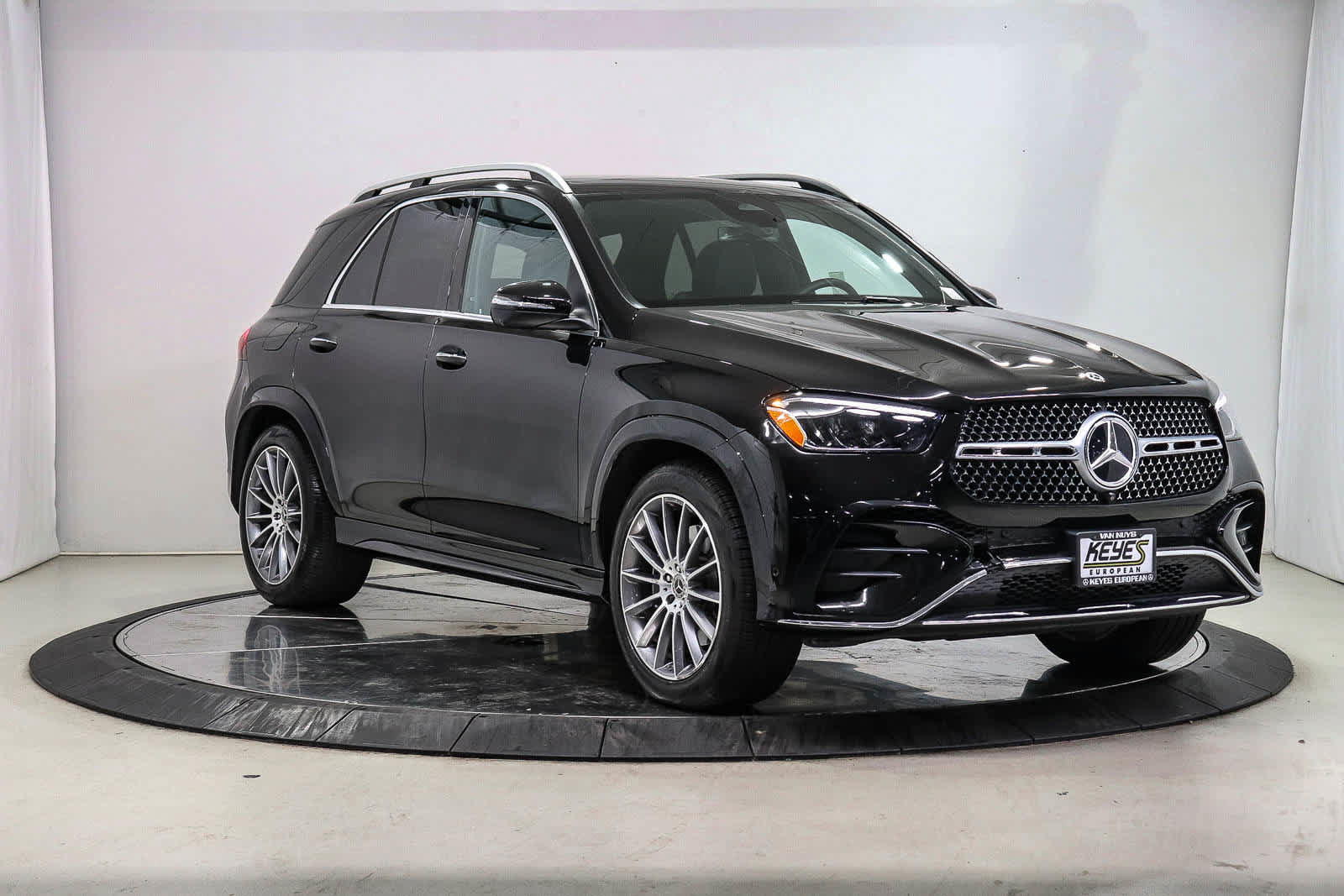 Certified 2026 Mercedes-Benz GLE 580 4MATIC image 5