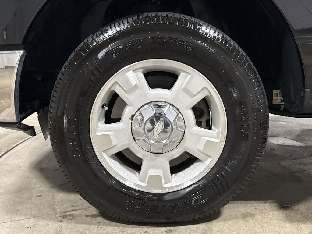 Used 2011 Ford F150 XLT image 25