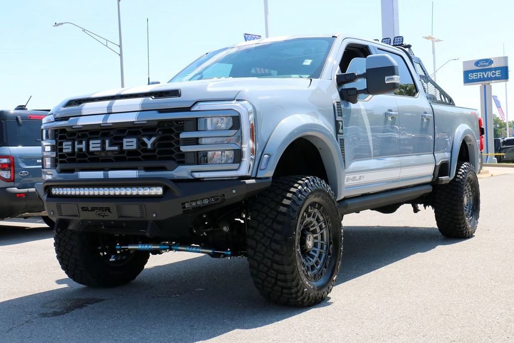 New 2026 Ford F250 Lariat w/ Black Appearance Package