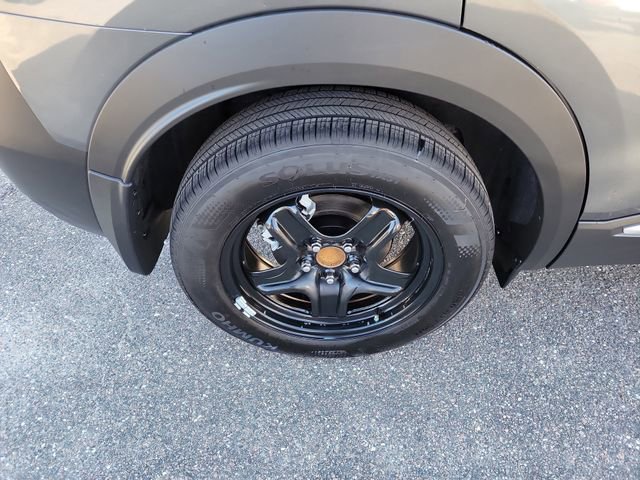 Used 2025 Nissan Kicks SV w/ Charging Package FWD image 7