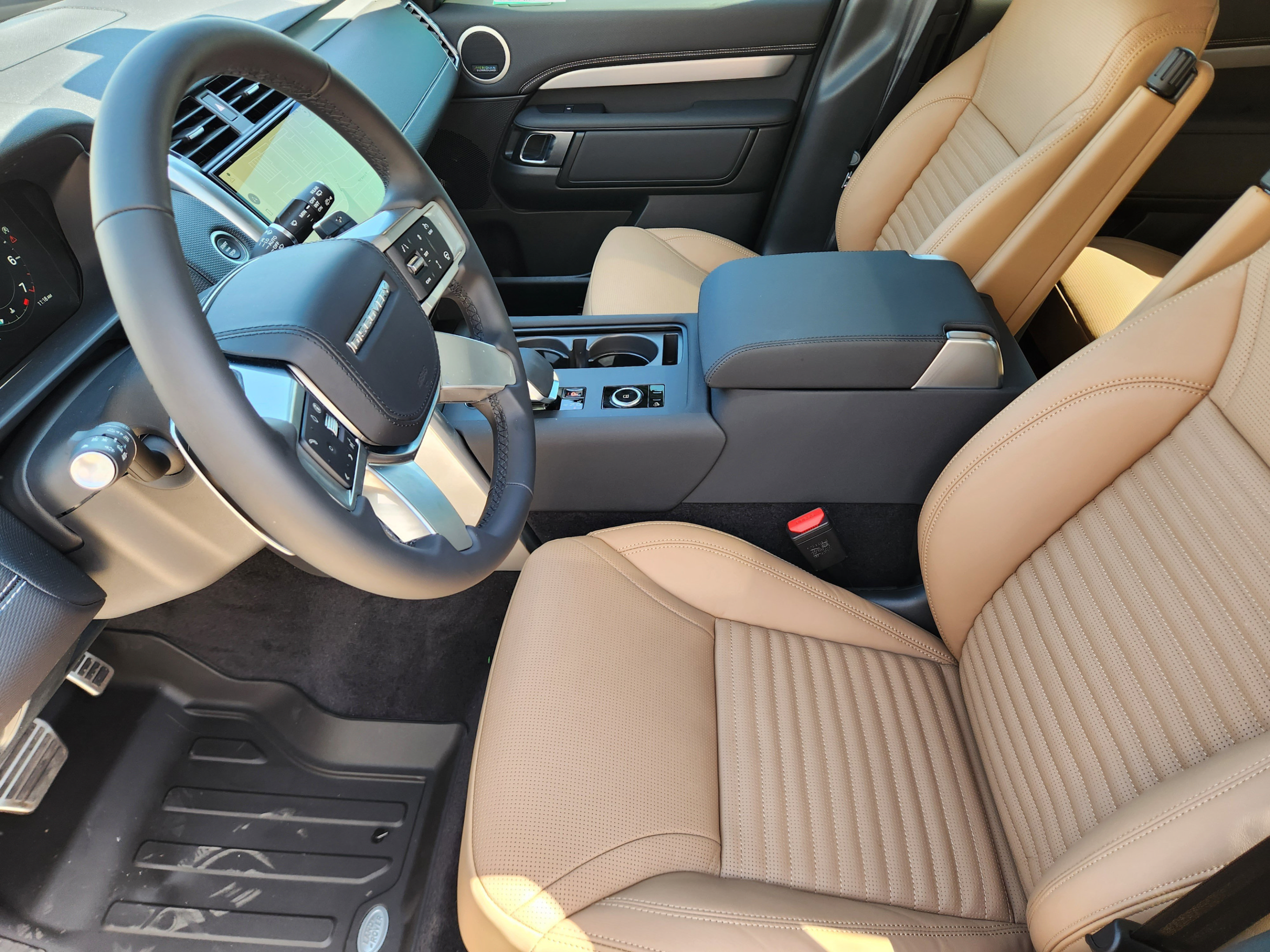 New 2026 Land Rover Discovery Dynamic SE AWD/4WD image 8