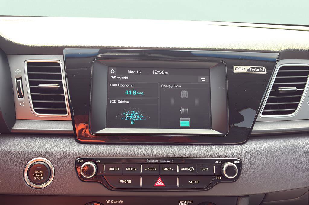 Used 2017 Kia Niro LX image 15