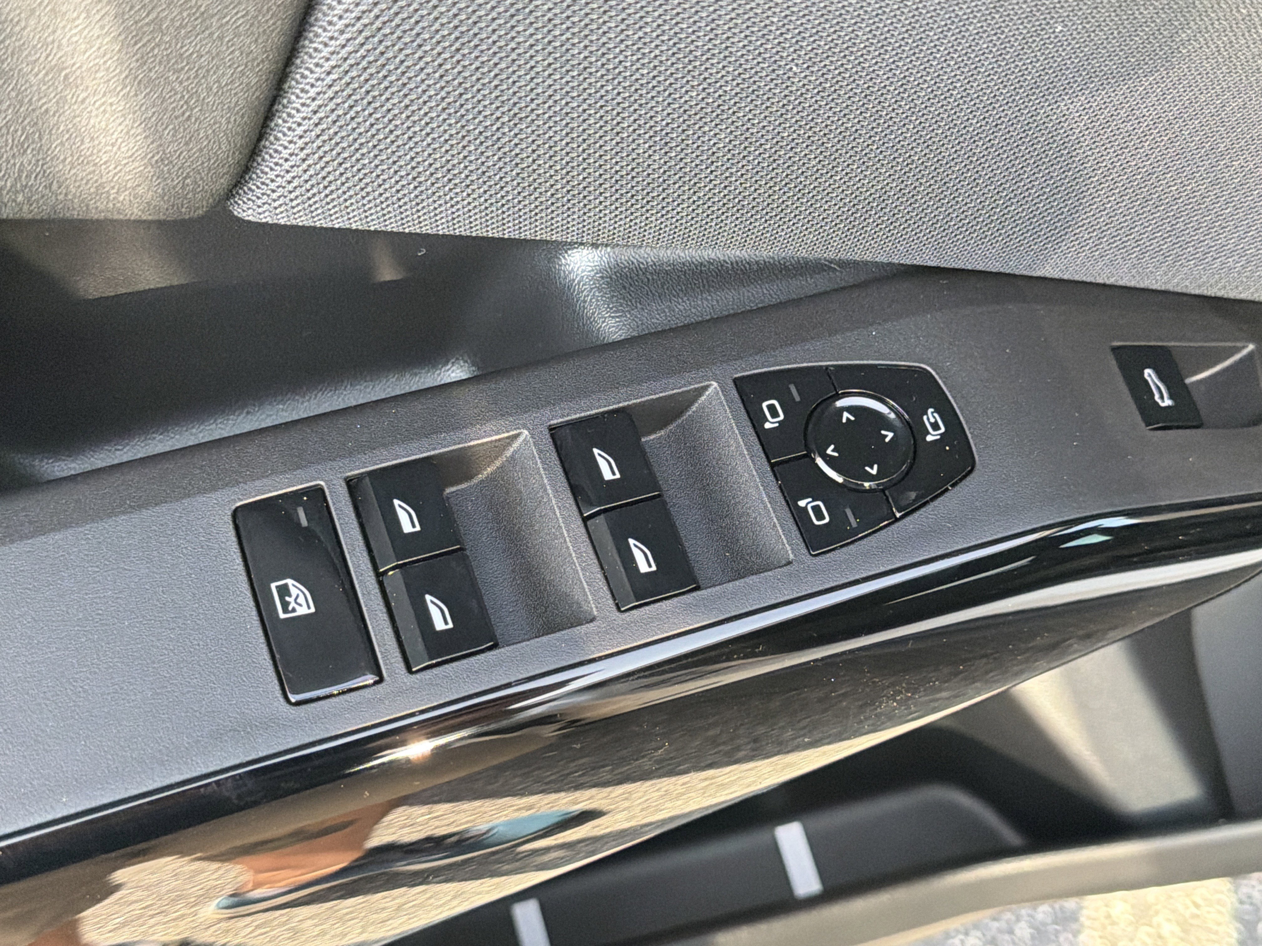 New 2026 BMW X3 xDrive30 w/ Premium Package image 14