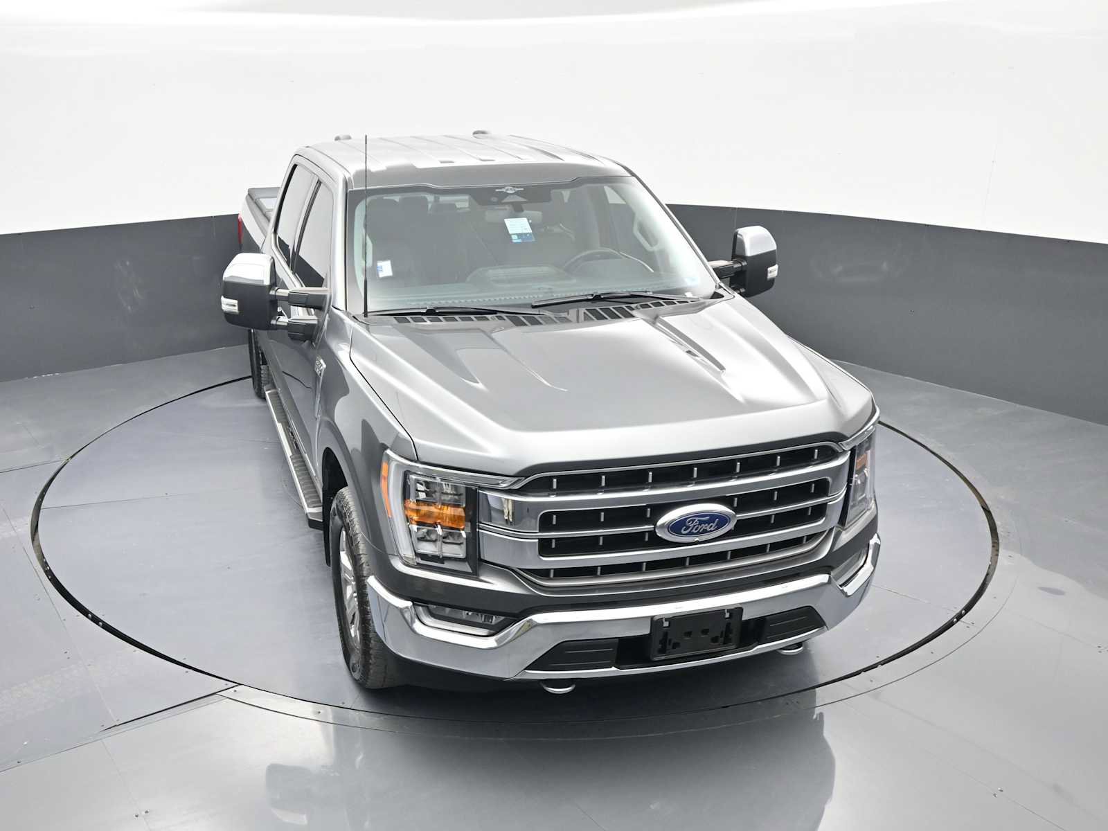 Used 2023 Ford F150 Lariat w/ Trailer Tow Package image 28