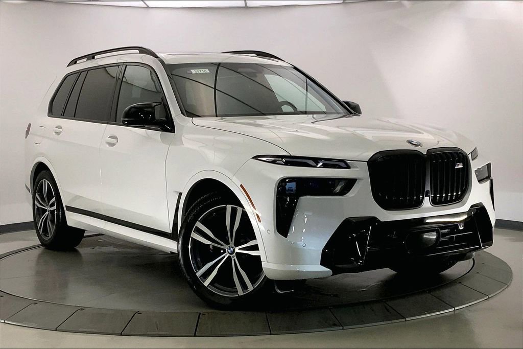 New 2026 BMW X7 M60i image 11