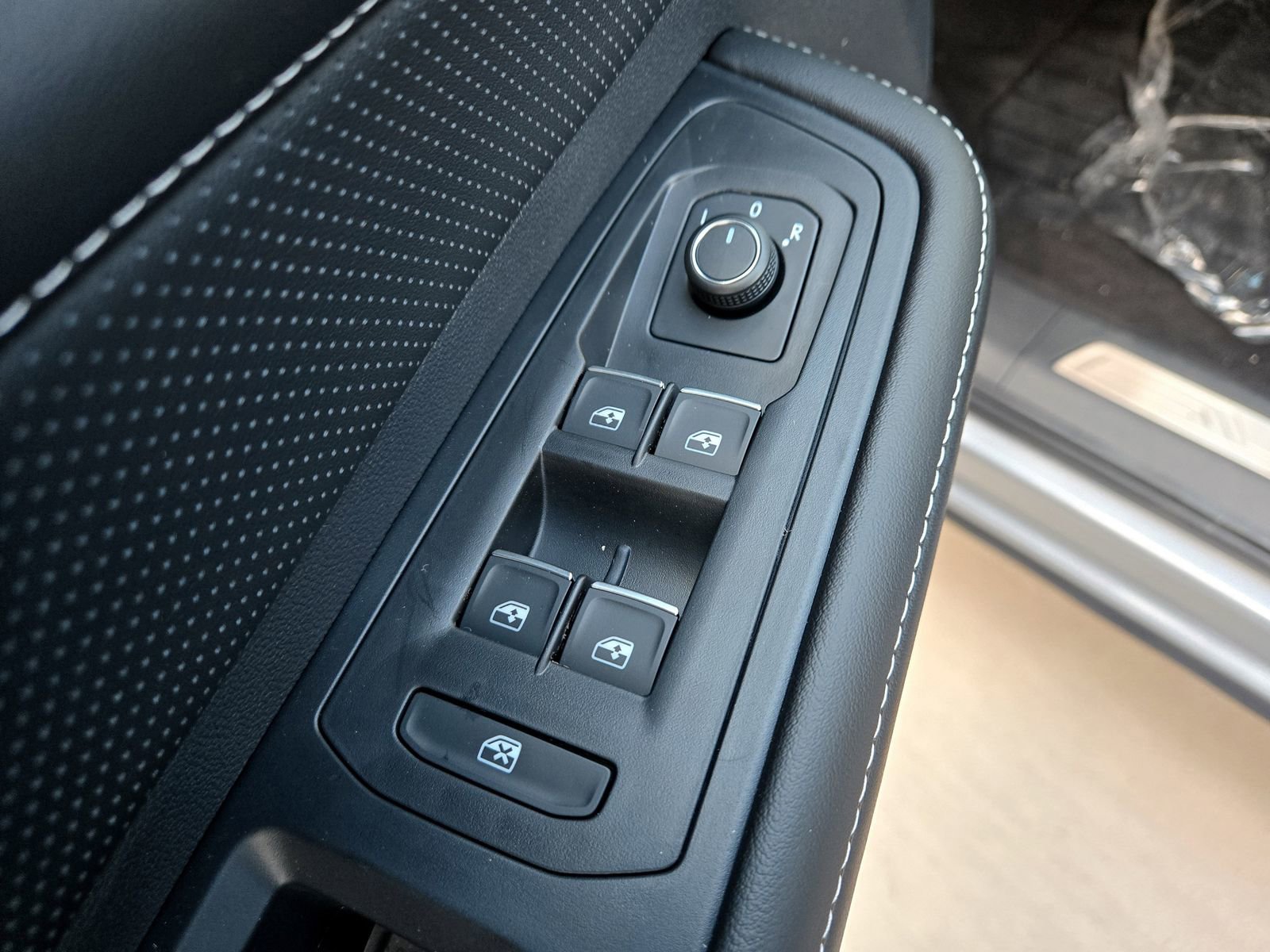 New 2026 Volkswagen Atlas SE image 22