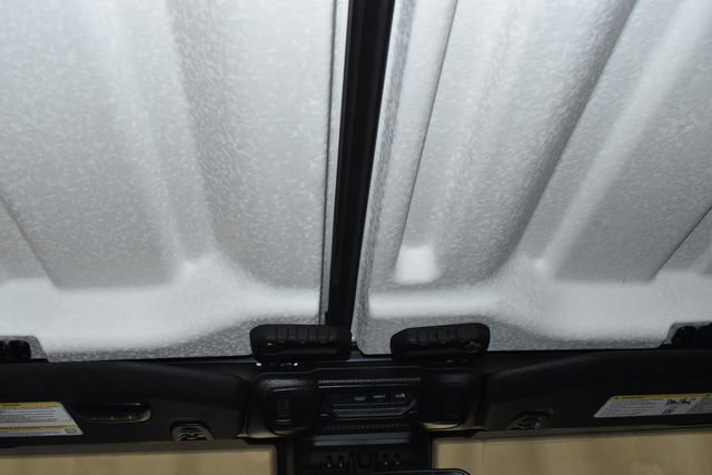 Used 2024 Jeep Wrangler Willys image 21