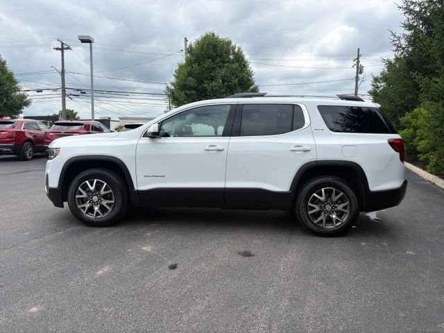 Used 2023 GMC Acadia SLE w/ Driver Convenience Package FWD image 2