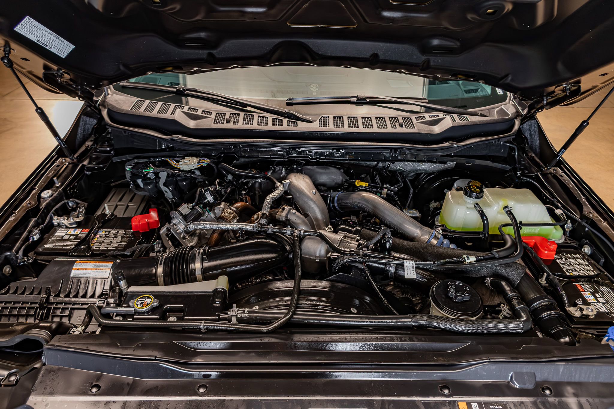 Used 2024 Ford F250 Lariat w/ Lariat Ultimate Package image 29