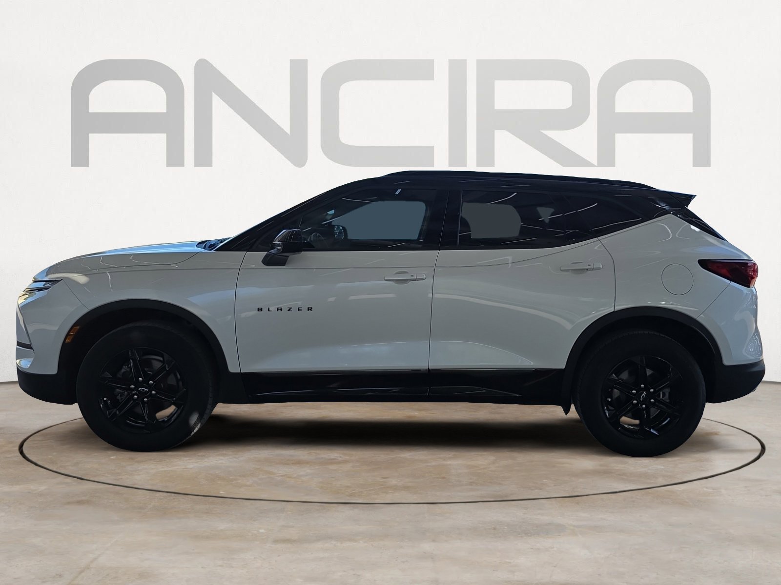 Used 2023 Chevrolet Blazer LT w/ Midnight/Sport Edition FWD image 5