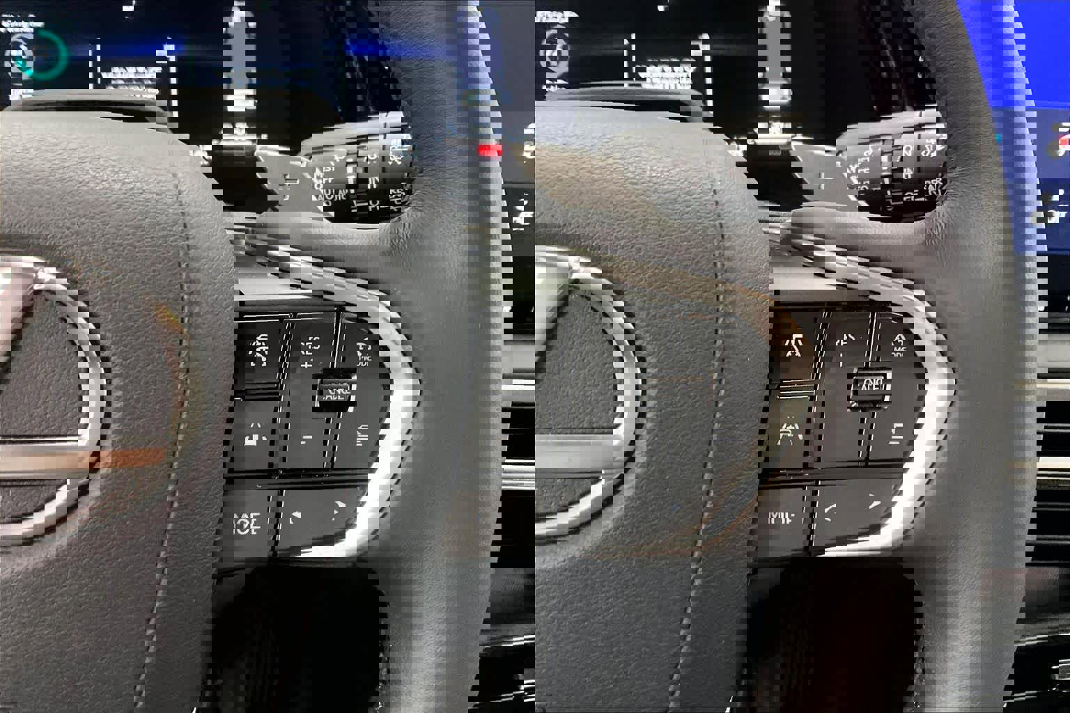 Used 2025 Lexus RX 350h w/ Convenience Package image 24