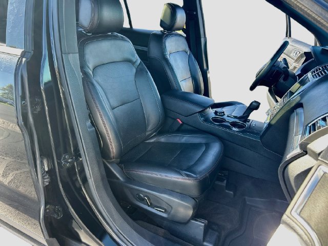 Used 2016 Ford Explorer Sport w/ Equipment Group 401A AWD/4WD image 39