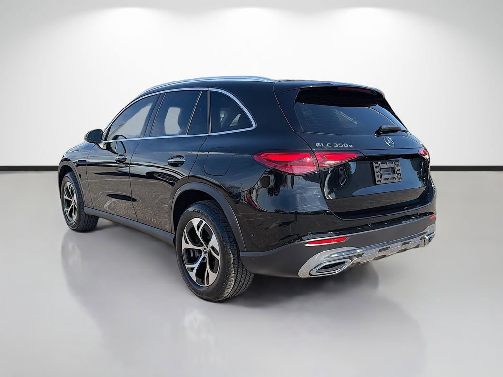 Used 2025 Mercedes-Benz GLC 350e 4MATIC image 5