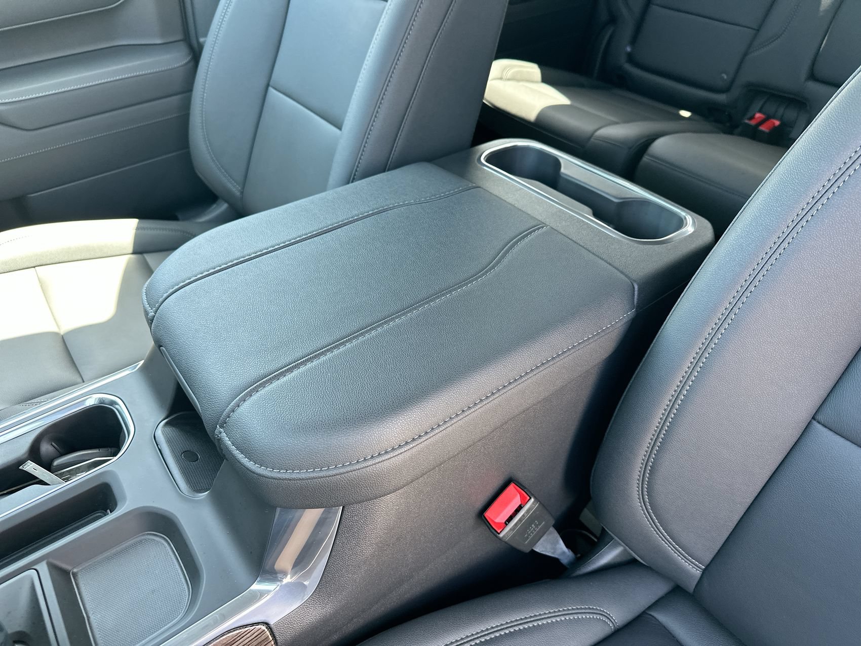 Used 2026 Chevrolet Silverado 1500 LT Trail Boss w/ LT Trail Boss Premium Package AWD/4WD image 21