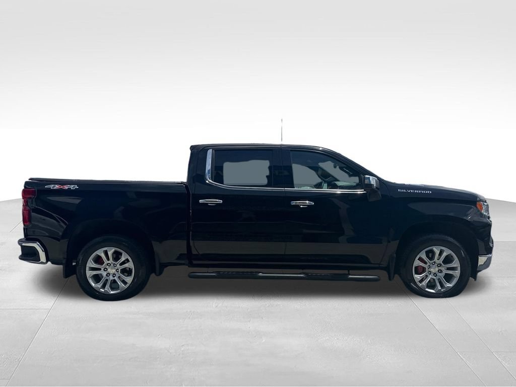 Used 2023 Chevrolet Silverado 1500 LTZ w/ LTZ Convenience Package II AWD/4WD image 12