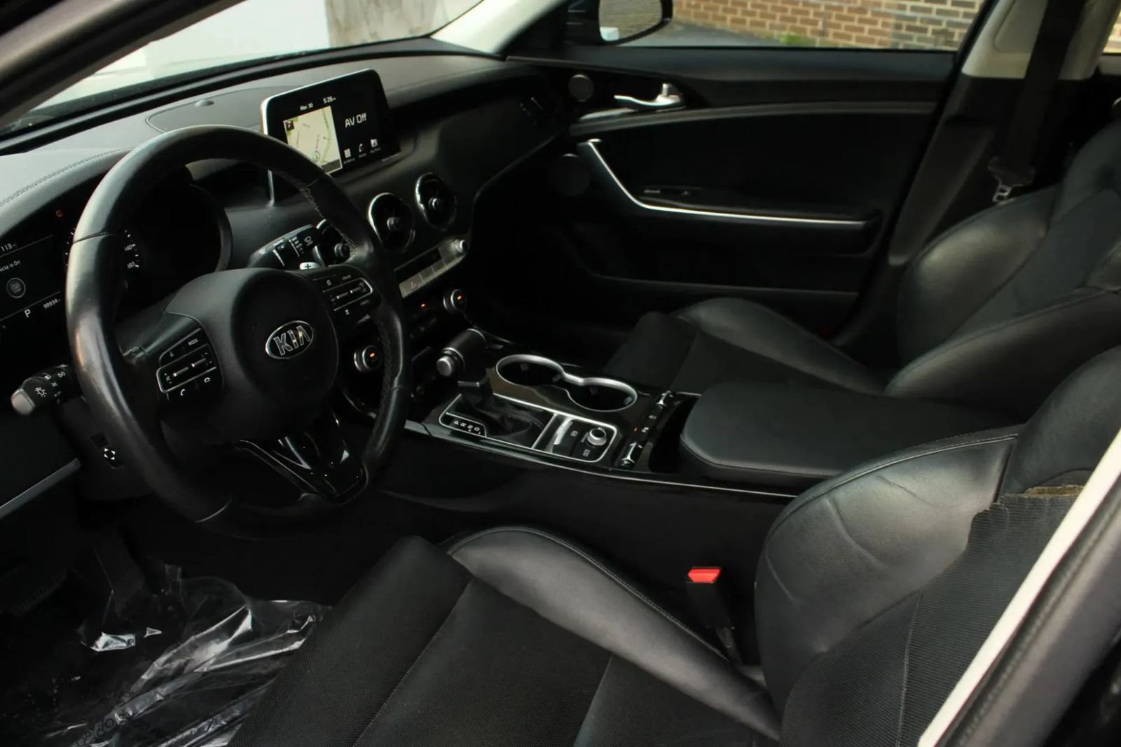 Used 2018 Kia Stinger Premium RWD image 12