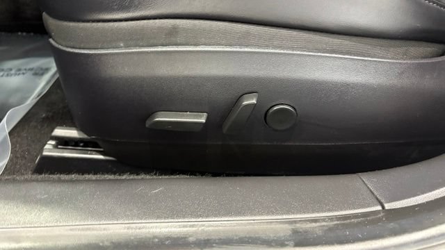 Used 2020 Tesla Model 3 Standard Range Plus RWD image 12