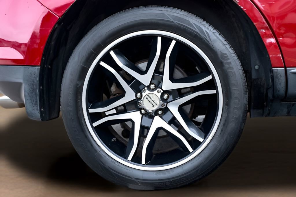 Used 2013 Ford Edge Limited image 28