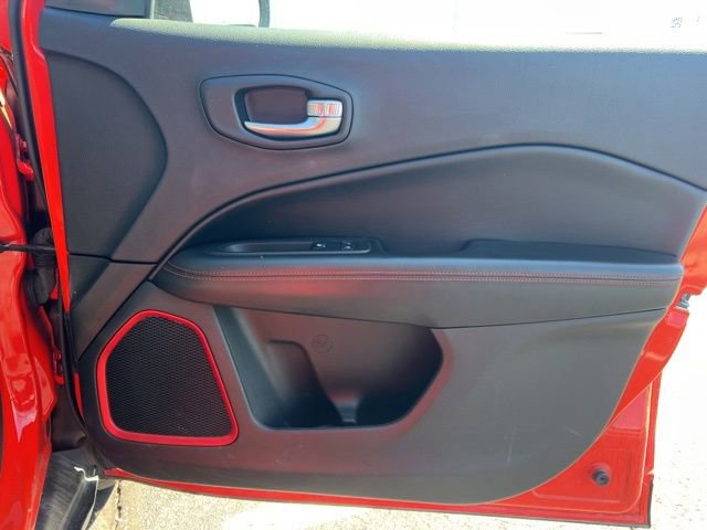 Used 2019 Jeep Compass Trailhawk w/ Cold Weather Group image 31