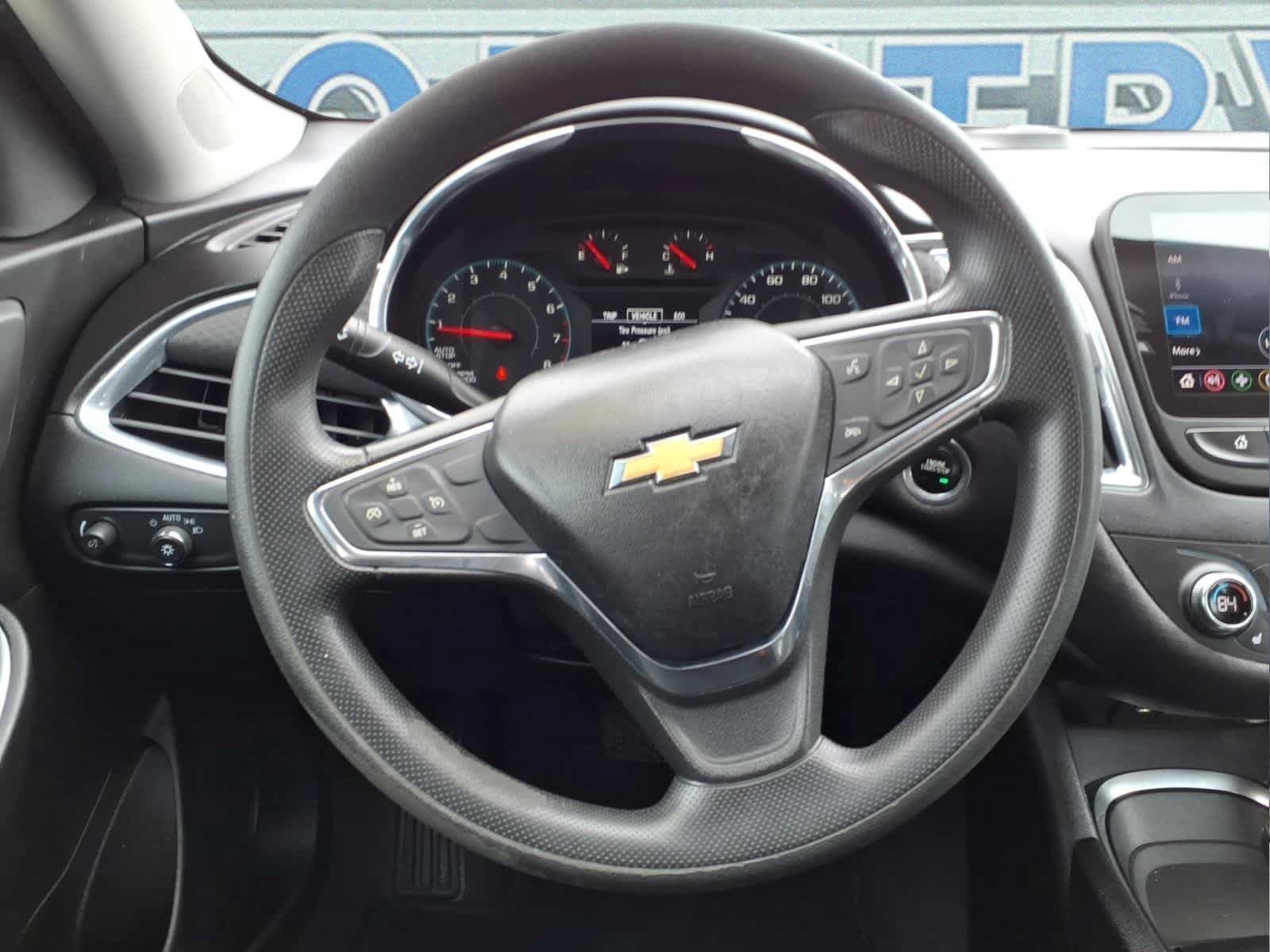 Used 2020 Chevrolet Malibu LT FWD image 15