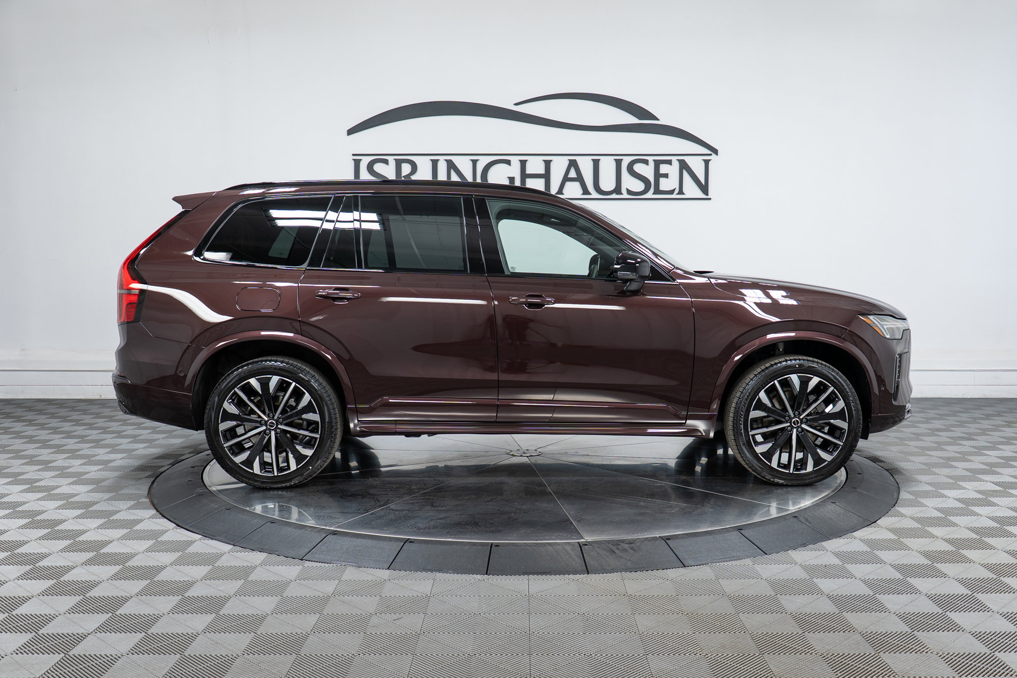 New 2026 Volvo XC90 B6 Ultra w/ Protection Package image 4