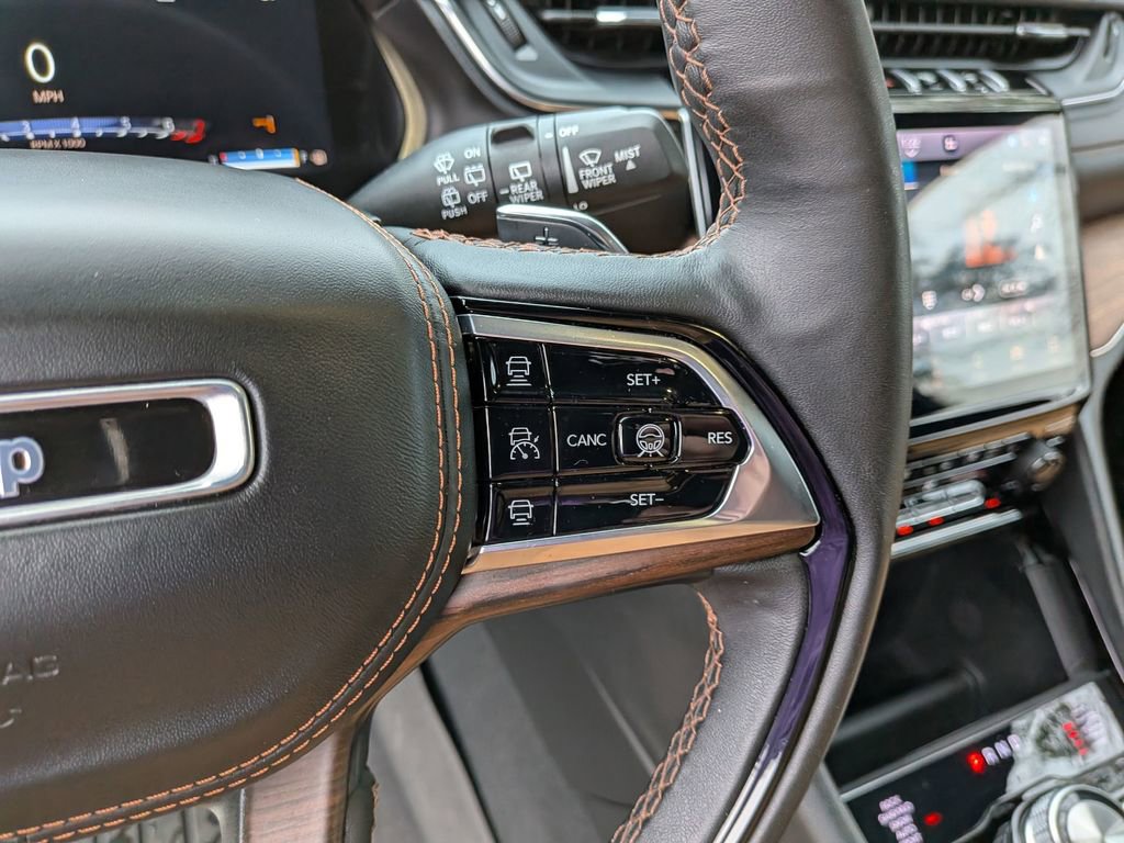 Used 2024 Jeep Grand Cherokee Summit image 18