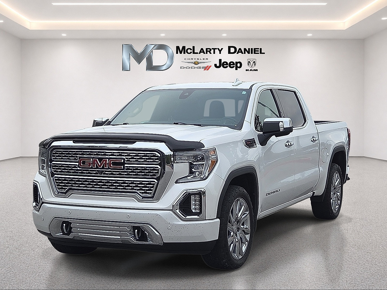 Used 2019 GMC Sierra 1500 Denali w/ Denali Ultimate Package AWD/4WD image 2
