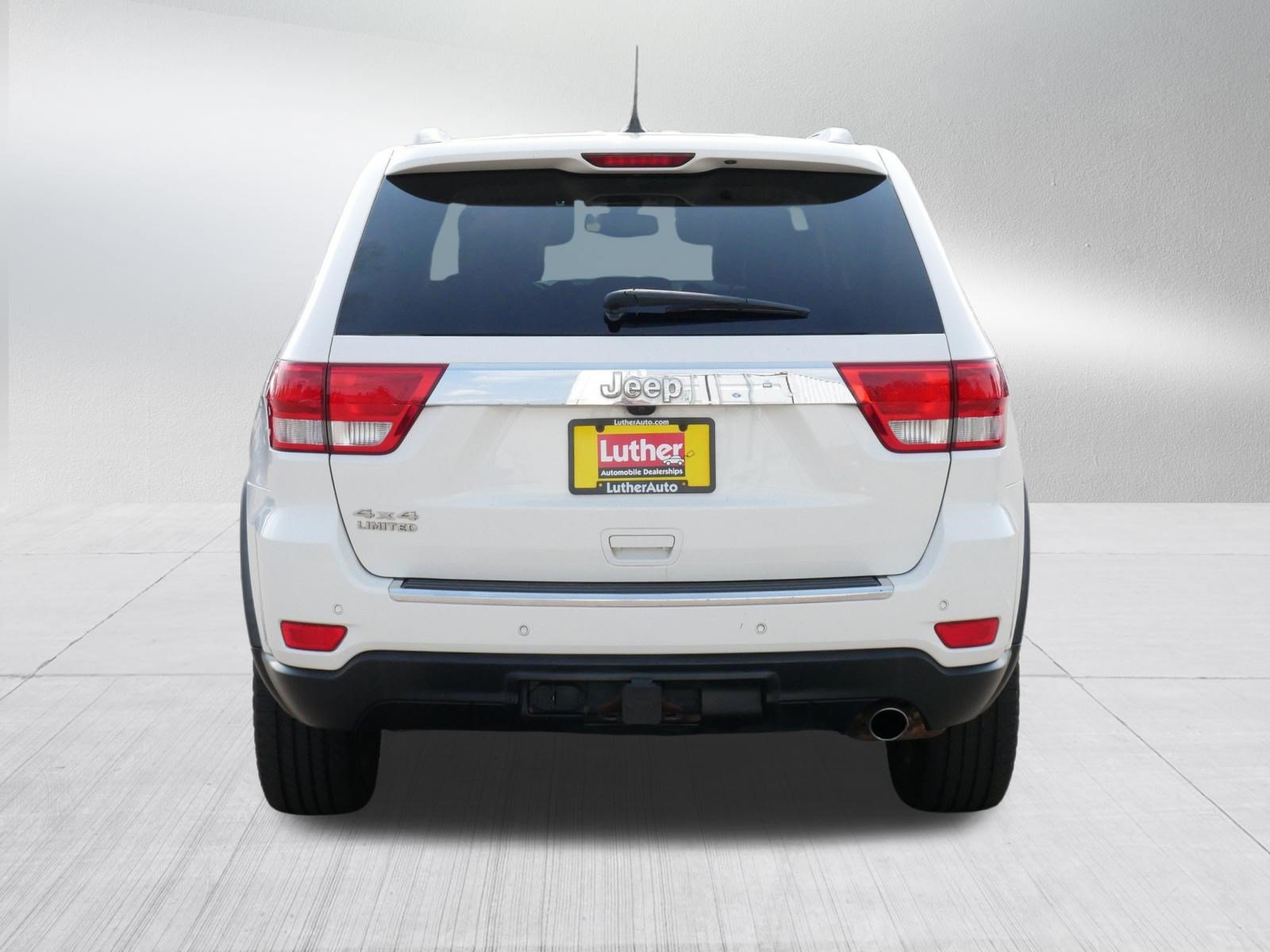 Used 2011 Jeep Grand Cherokee Limited w/ Trailer Tow Group AWD/4WD image 6