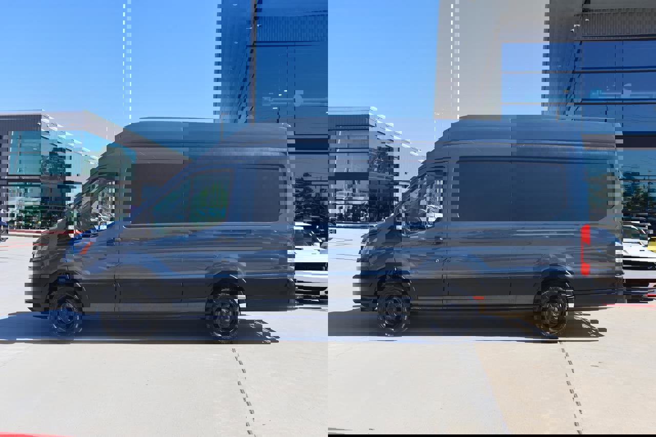 Used 2019 Ford Transit 250 148 High Roof Extended image 2