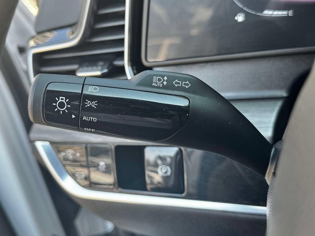 Used 2023 Kia Sportage X-Line w/ X-Line Premium Package AWD/4WD image 23