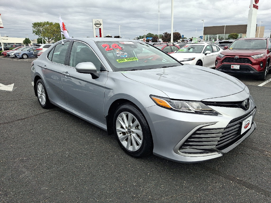 Certified 2024 Toyota Camry LE FWD image 3