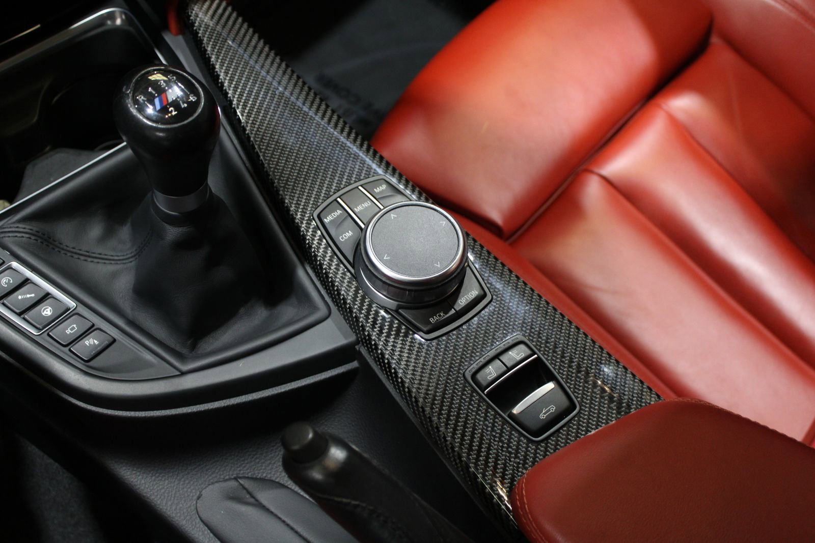 Used 2019 BMW M4 Convertible w/ Executive Package image 33