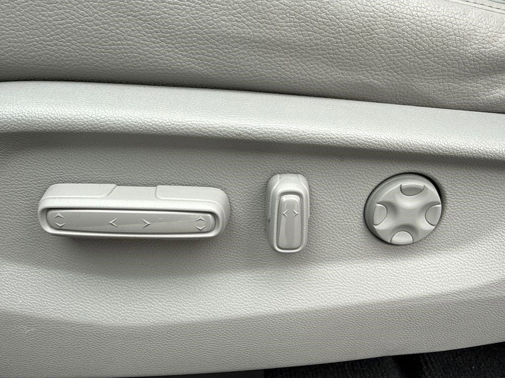 Certified 2023 Honda Odyssey Touring image 26