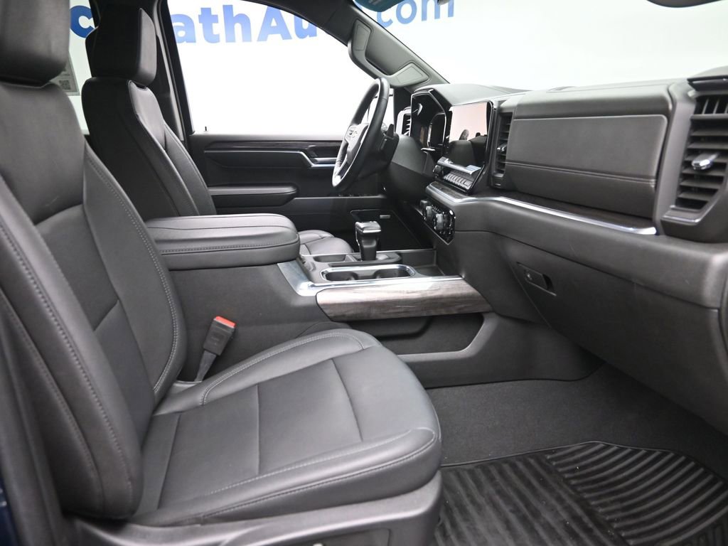Used 2023 Chevrolet Silverado 1500 LTZ w/ LTZ Premium Package image 7