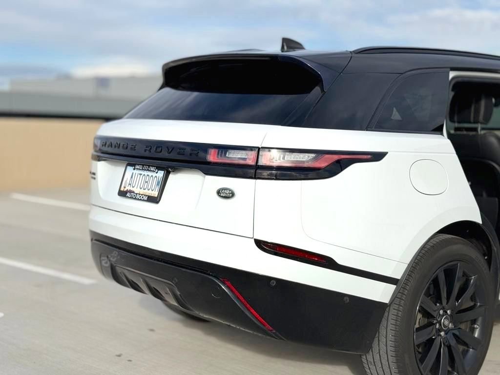 Used 2018 Land Rover Range Rover Velar R-Dynamic SE AWD/4WD image 13