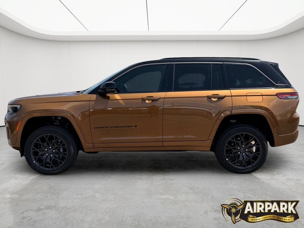 New 2026 Jeep Grand Cherokee Summit w/ Obsidian Package AWD/4WD image 7